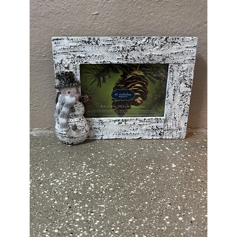 St Nicholas Square Rustic 6x4‎ Frame With Jingle Bell Snowman